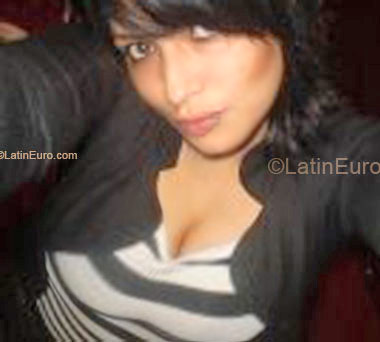 Date this voluptuous Brazil girl Monica from Guarulhos BR5217