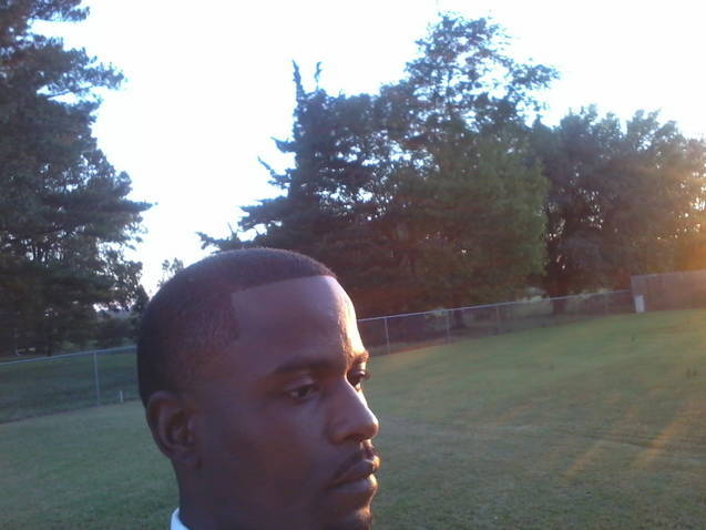 Date this tall United States man JeRon from Memphis US9607