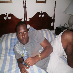 Date this nice looking Jamaica man Stingjay from Portmore JM242