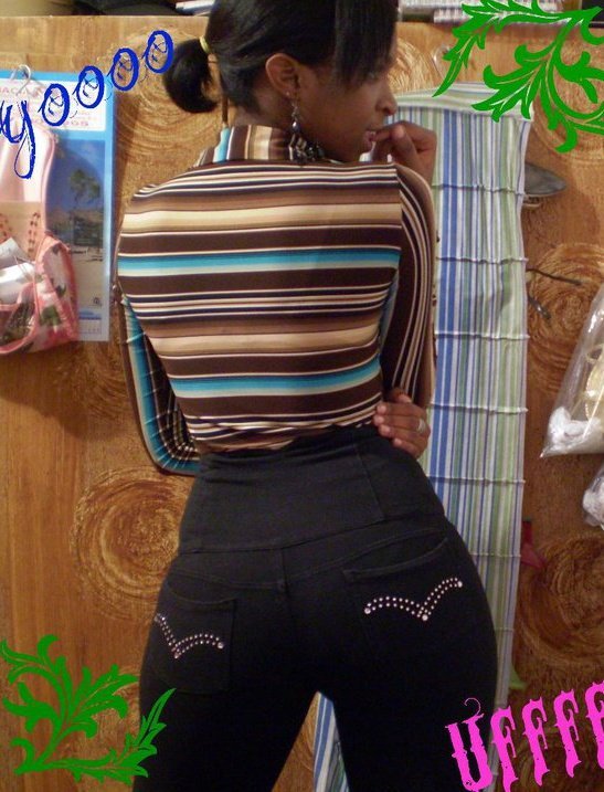 Date this cute Dominican Republic girl Jomeri from La Romana DO7561
