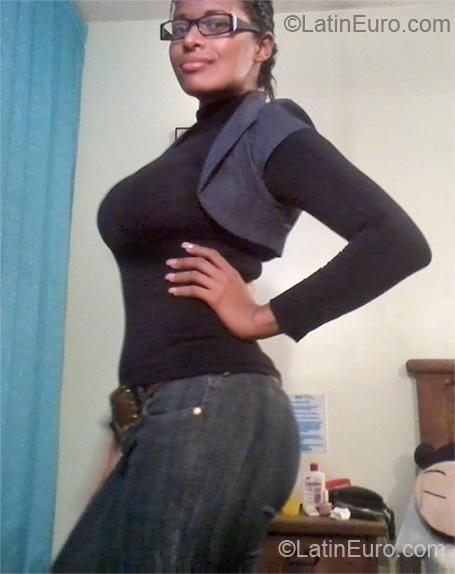 Date this good-looking Mexico girl Leonora from Mazatlan MX334