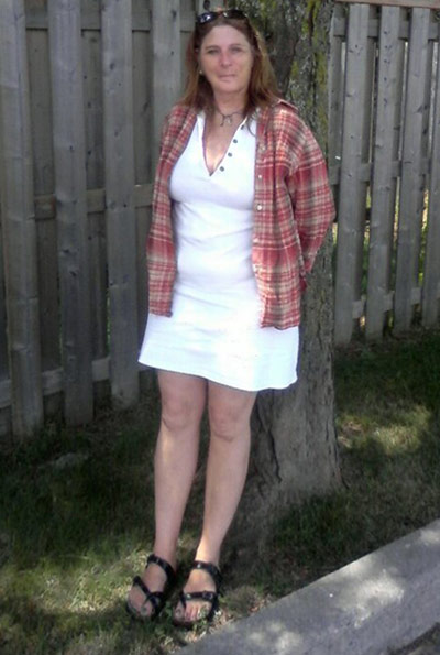 Date this hot Canada girl Whitejasmine4 from Whitby CA382