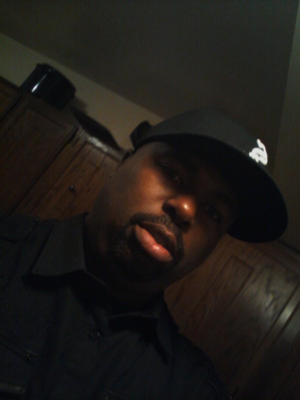 Date this attractive United States man Exavier from Capital Hights US9894