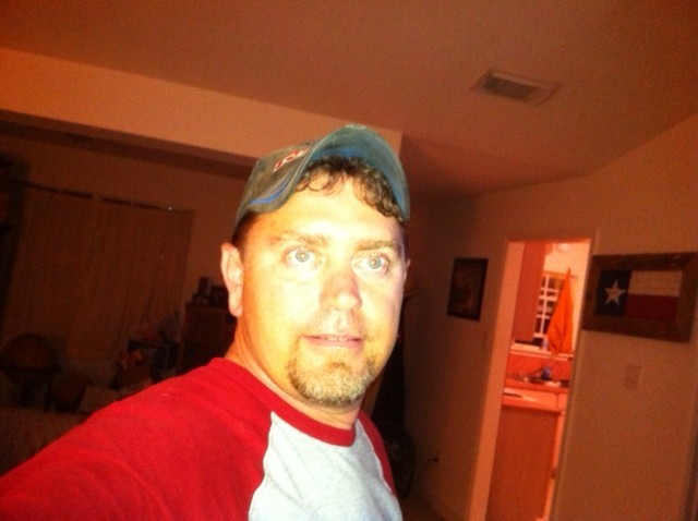 Date this young United States man Jbblueyz from Spicewood US9906