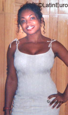Date this exotic Brazil girl Rosimeire from Salvador BR5810