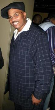 Date this athletic United States man SAMUEL from Detroit US10023