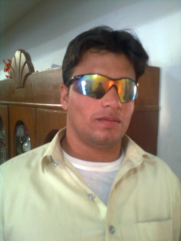 Date this young Pakistan man Zohab from Peshawer PK25