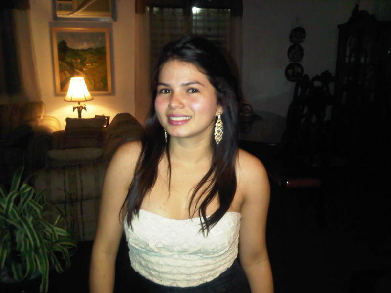 Date this gorgeous Honduras girl Dicxi from Honduras HN330
