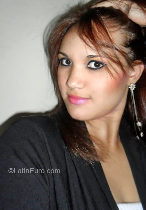 Date this fun Brazil girl Gleiciene from Belo Horizonte BR5497