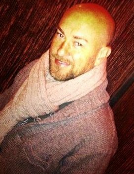 Date this happy United States man Eric from Chicago US10144