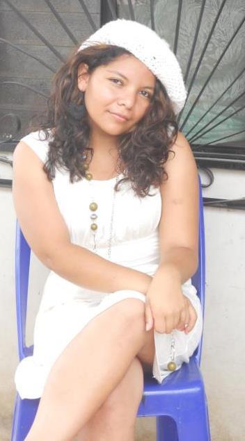 Date this lovely Honduras girl Julissa from Comayagua HN331