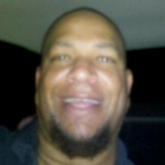 Date this charming United States man Micheal from Fresno US10147