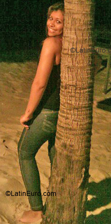 Date this fun Brazil girl Dayane from Fortaleza BR5550