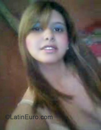 Date this lovely Brazil girl Julia from Arcoverde BR5582