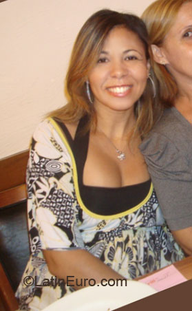 Date this beautiful Brazil girl Maria Aparecida from Rio de Janeiro BR5670