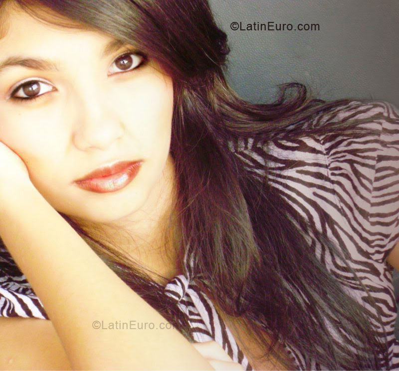 Date this cute Brazil girl Edna from Manaus BR5702