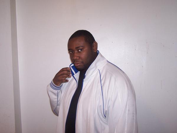 Date this stunning United States man Mr. from Philadelphia US10513