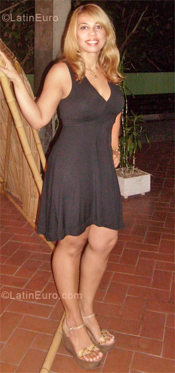 Date this funny Brazil girl Helena from Rio De Janeiro BR5740