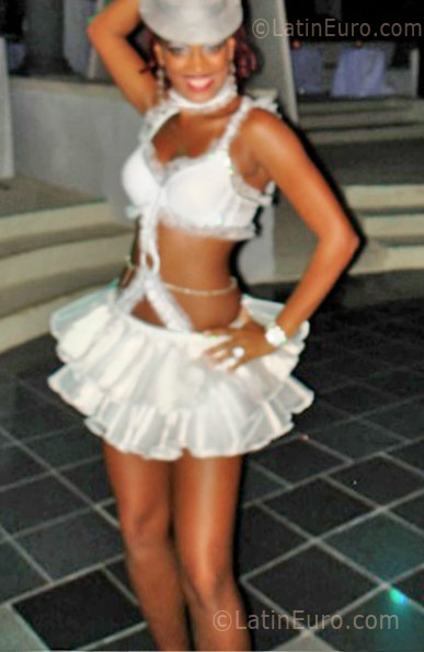 Date this georgeous Brazil girl Berenice from Recife BR5847