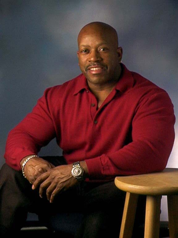 Date this funny United States man Harold from Oakland US10801