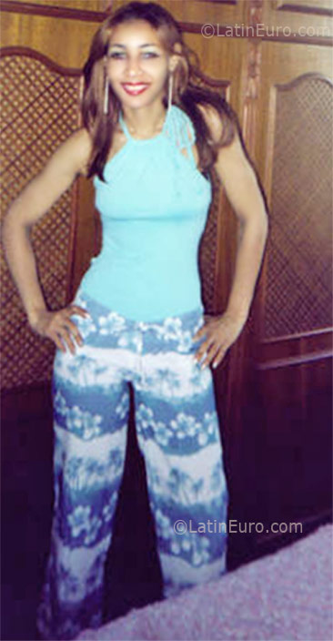 Date this athletic Brazil girl Deise from Rio De Janeiro BR5867