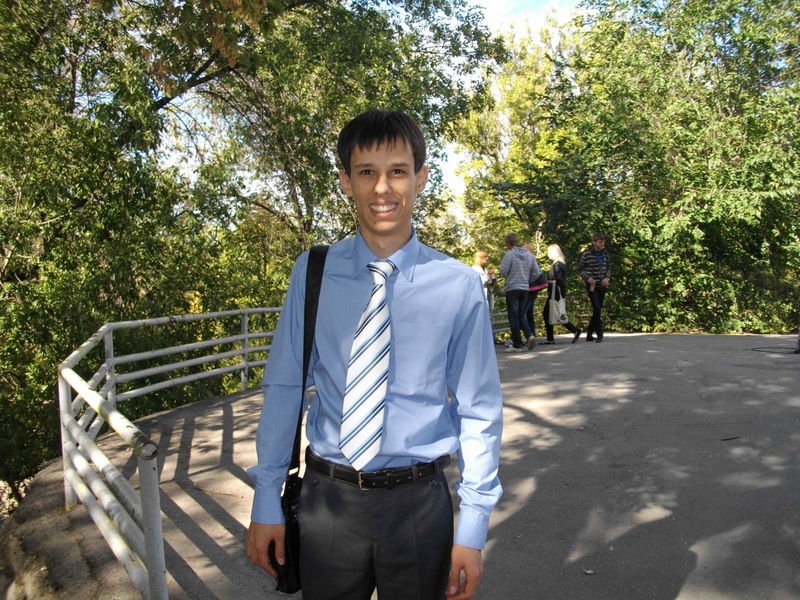 Date this tall Russia man Oleg from Samara RU30