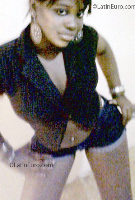 Date this passionate Dominican Republic girl Ana Paula from Santo Domingo DO8564
