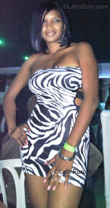 Date this beautiful Dominican Republic girl Cleopatra from Santo Domingo DO8663