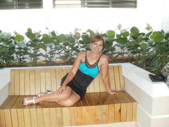 Date this sensual Dominican Republic girl Yesly from Santo Domingo DO8719
