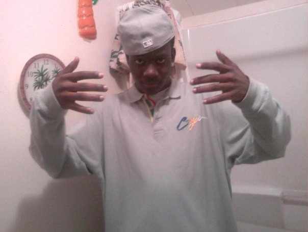 Date this cute United States man Zigzagian from Rockford US11028