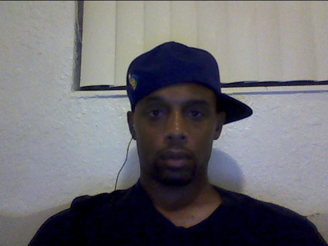 Date this young United States man MrMoody from Margate US11053