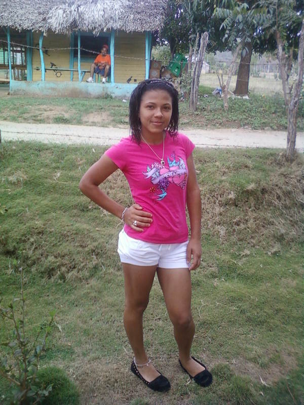 Date this sensual Dominican Republic girl BELLA IRIS from Santiago DO8827
