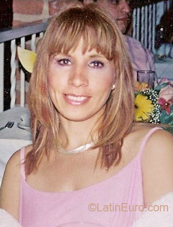 Date this sultry Mexico girl Violeta from Guadalalajara MX721