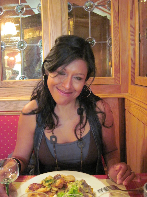 Date this beautiful France girl ISABEL from Pau FR142