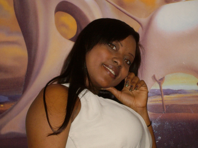 Date this charming Honduras girl Pamela naomi from Barcelona HN369