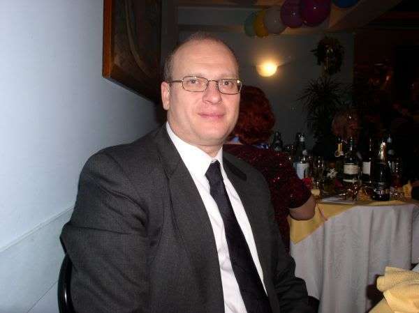 Date this funny United States man Roger from Vallejo US11258