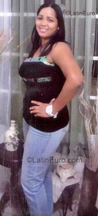 Date this fun Dominican Republic girl Brania from La Vega DO9226