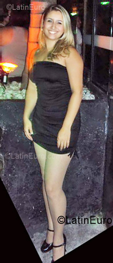 Date this tall Brazil girl Thais from Sao Paulo BR6004