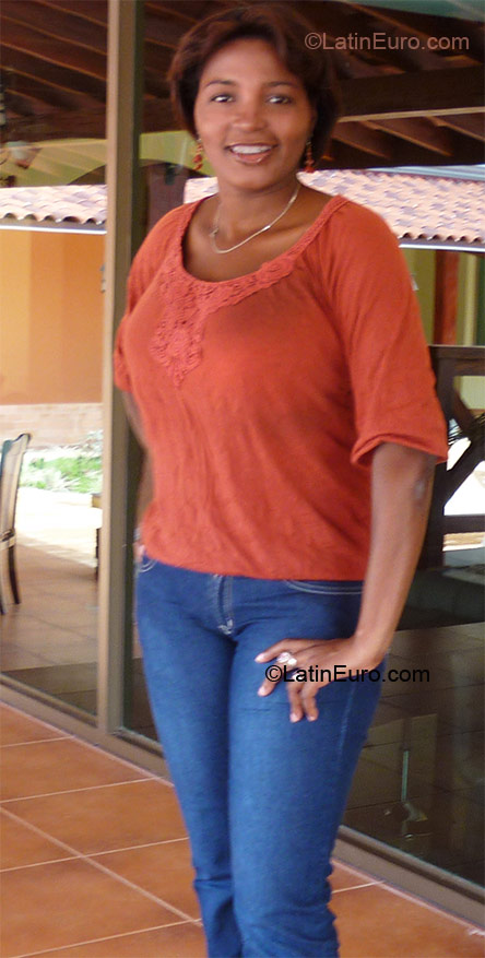 Date this foxy Panama girl Luz from Panama City PA145