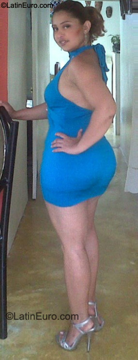 Date this young Dominican Republic girl Denny from Santiago DO20122