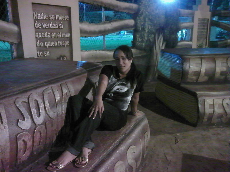 Date this happy Dominican Republic girl Mary from Santo Domingo DO9471