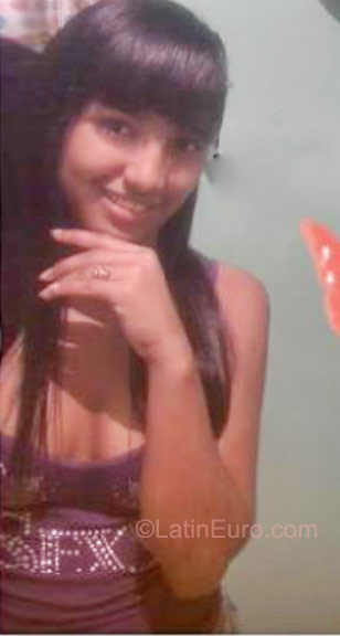 Date this passionate Honduras girl Linda from La Ceiba HN436