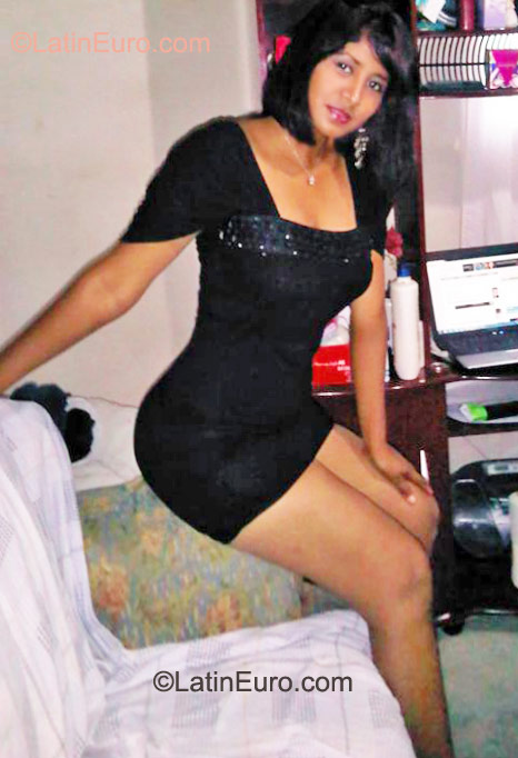 Date this happy Honduras girl Jossy from La Lima,cortes HN440