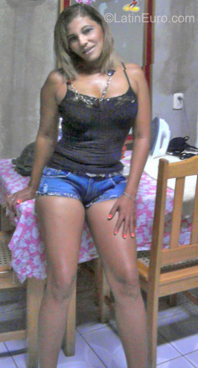 Date this cute Nicaragua girl Jessica jazmina from Managua NI117