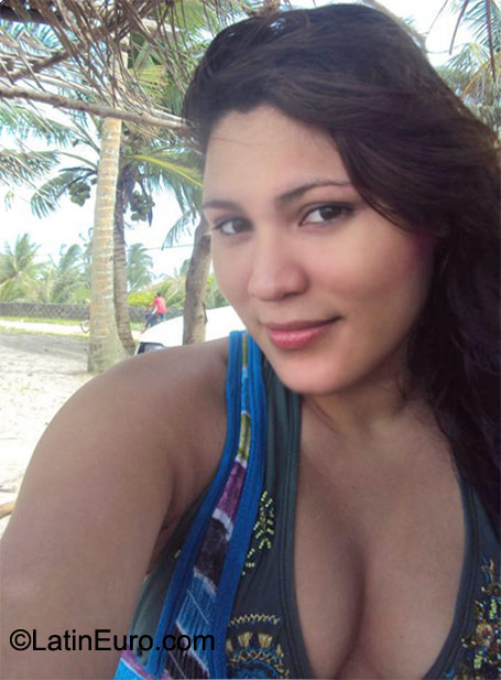 Date this georgeous Honduras girl Elian from San Pedro Sula HN450