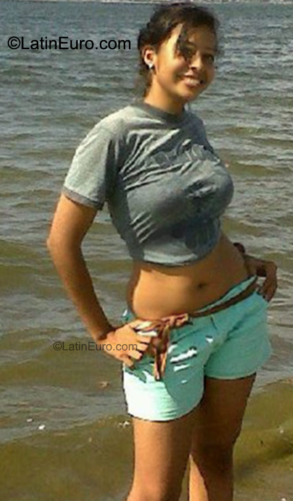 Date this cute Honduras girl Sindy from Puerto Cortes HN453