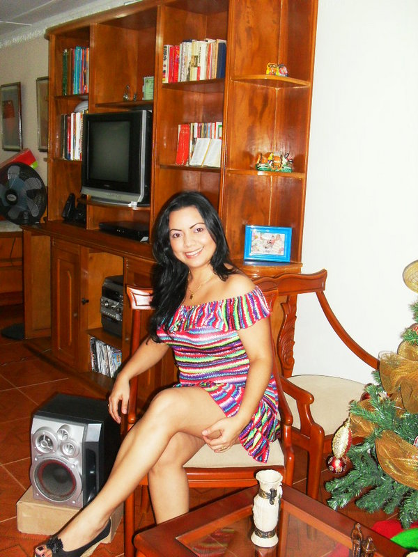 Date this funny Colombia girl Tania from Barranquilla CO8359