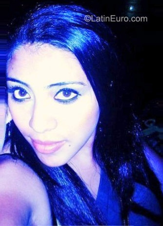 Date this pretty Mexico girl Fernanda from Morelia MX473