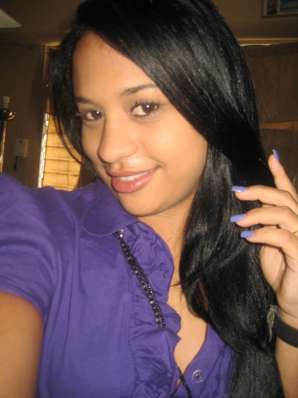 Date this delightful Dominican Republic girl Iris from Santiago DO9703