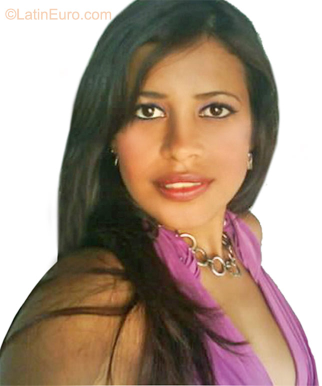 Date this tall Colombia girl Maria Angelica from Bucaramanga CO8525